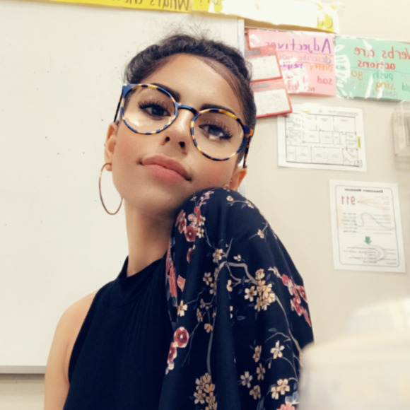 Meet your Posher, Lina - Picture 1 of 1